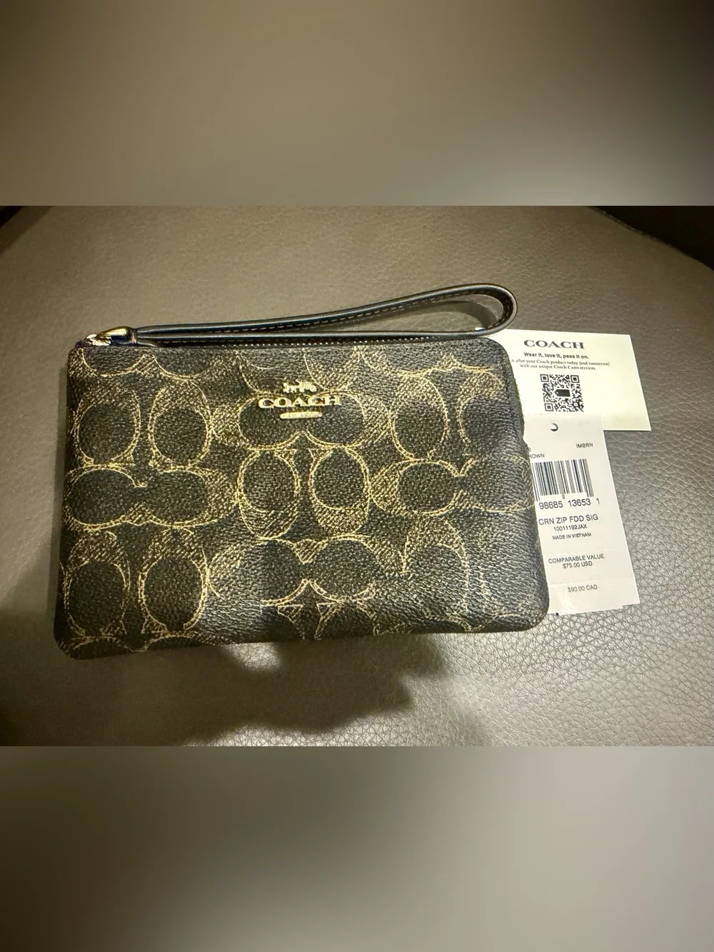 Coach Signature Corner Zip Wristlet